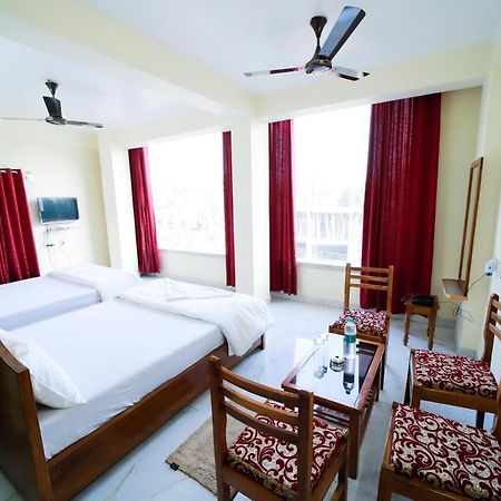 Rishika Guest House And Banquet 加尔各答 外观 照片