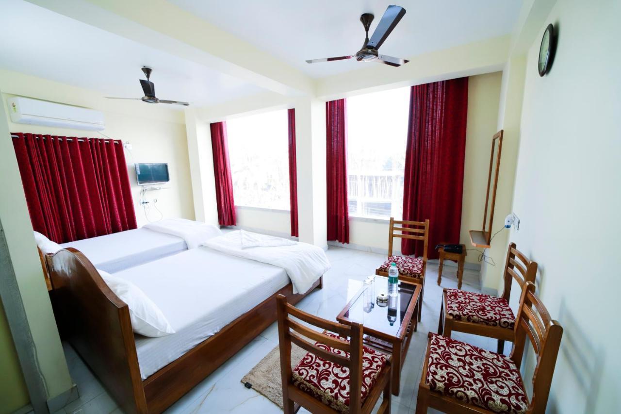 Rishika Guest House And Banquet 加尔各答 外观 照片