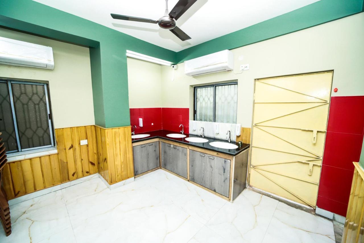 Rishika Guest House And Banquet 加尔各答 外观 照片